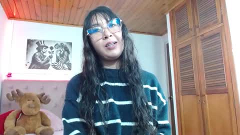 Tifanny online show from November 5, 4:29 pm