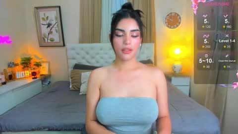 Tiffany online show from September 13, 6:24 am