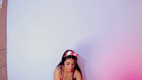 Snapshot of tiffany_sander chatting on March 11, 10:07 am tiffany_sander online show from March 11, 10:07 am