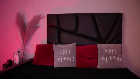 Snapshot of tiffany_sander chatting on October 11, 4:22 am tiffany_sander online show from October 11, 4:22 am