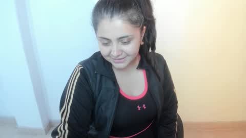 TiffanyAmazing online show from November 18, 12:31 pm