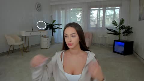 Tiffany Houston online show from January 13, 7:11 am