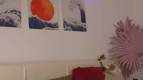 tiffanyjons online show from December 22, 5:10 pm