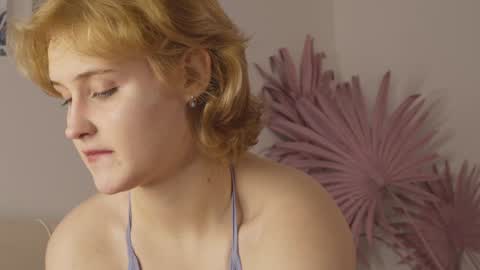 tiffanyjons online show from January 12, 5:33 pm