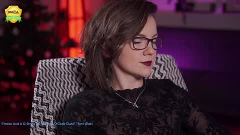 tiffanyriox online show from December 5, 2:53 am