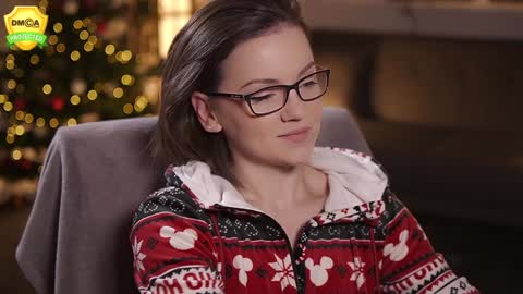 tiffanyriox online show from December 21, 2:52 am