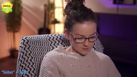 tiffanyriox online show from September 18, 11:40 pm