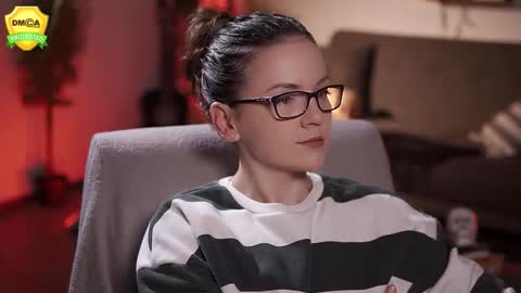 tiffanyriox online show from November 11, 1:05 am