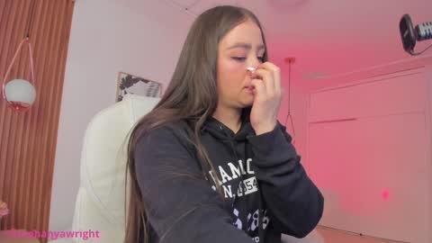 Snapshot of tiffanywright_ chatting on January 16, 12:53 pm Tiffany online show from January 16, 12:53 pm