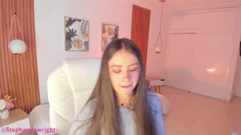 Snapshot of tiffanywright_ chatting on February 1, 12:37 pm Tiffany online show from February 1, 12:37 pm