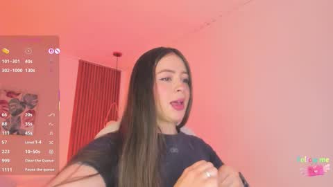 Snapshot of tiffanywright_ chatting on November 20, 1:22 pm Tiffany online show from November 20, 1:22 pm