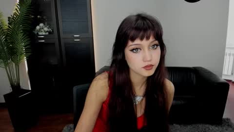 tiffanyyoun online show from September 21, 4:14 am