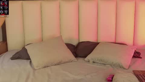 Tiffany  online show from January 25, 2:04 am