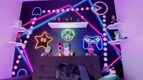 Tiffany  online show from February 4, 1:45 am