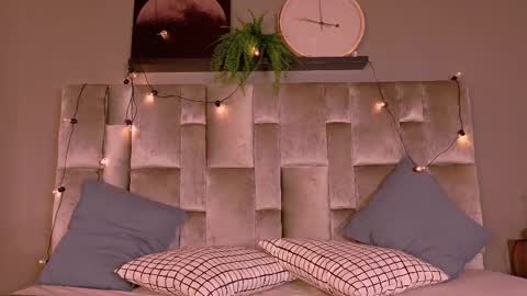 Tiffany  online show from October 13, 3:17 am