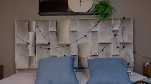 Tiffany  online show from November 10, 8:08 pm