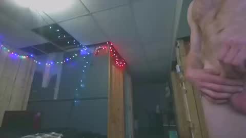 Snapshot of tigars36 chatting on December 28, 4:30 am Tigars36 online show from December 28, 4:30 am