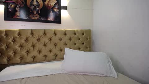 tiiny emilly online show from November 2, 12:40 pm