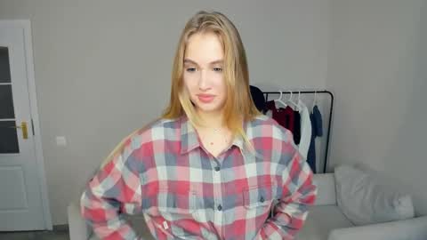 Elizabeth Elize online show from November 9, 8:45 am