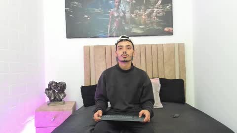 Evans  online show from November 4, 4:22 am