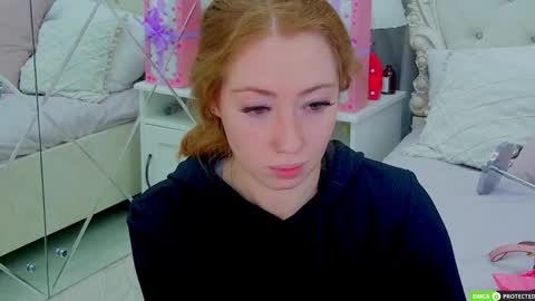 Tina online show from November 27, 3:52 am