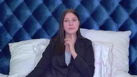 TinaBurton online show from November 29, 4:10 pm