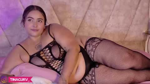 tinacurv online show from November 10, 7:57 pm