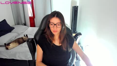 Tina online show from December 3, 5:12 pm