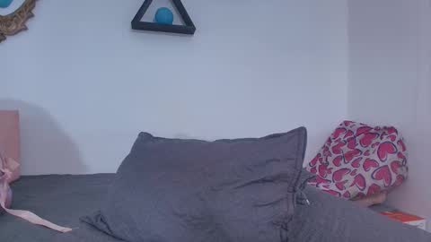 tinkerbell online show from March 8, 7:31 pm