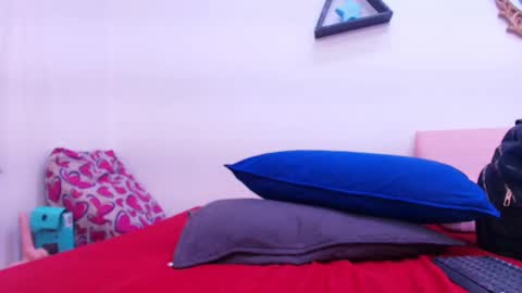 tinkerbell online show from September 23, 7:50 pm