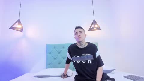 TINNY AND CANDY online show from December 28, 1:17 pm