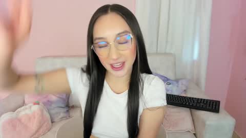 tiny_cora online show from January 12, 4:29 pm