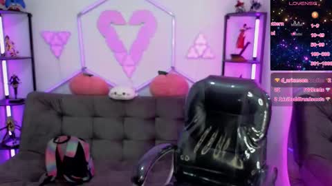 tiny_vixen_ online show from February 13, 10:11 pm