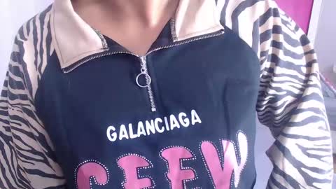 tiny_whore18 online show from September 16, 3:24 pm