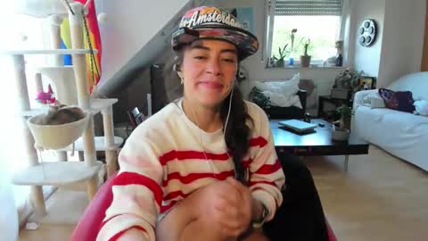 Tiny online show from September 14, 6:45 am