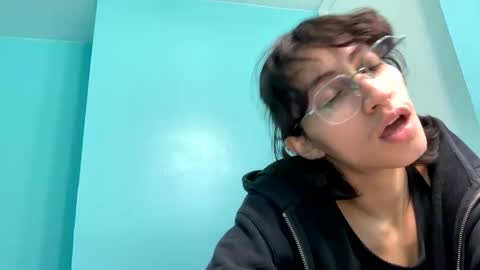 tinyhairycherry online show from October 21, 4:24 am