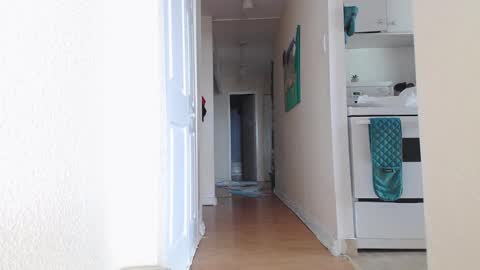 stage Kylie Sinner  brand CLITBAIT online show from September 9, 8:41 pm