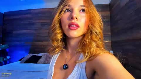 Instagram  tinyw0nder online show from September 26, 9:52 pm