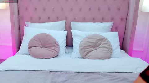 Tisha online show from November 28, 6:27 am