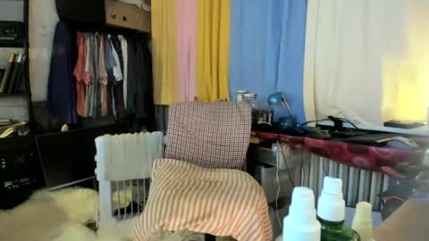 liebe es mich nackt vor der cam zu zeigen online show from February 11, 10:15 am