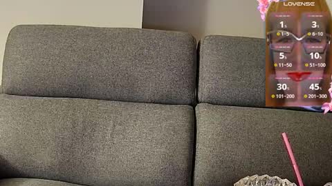 tittylandqc online show from March 11, 12:00 am