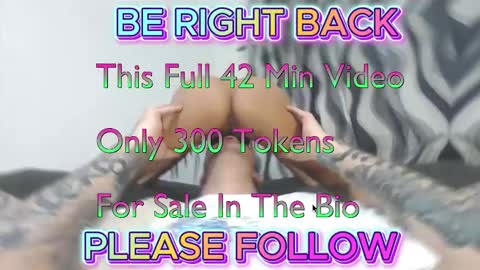 Snapshot of tod916 chatting on November 7, 6:52 pm LuckyLaura online show from November 7, 6:52 pm