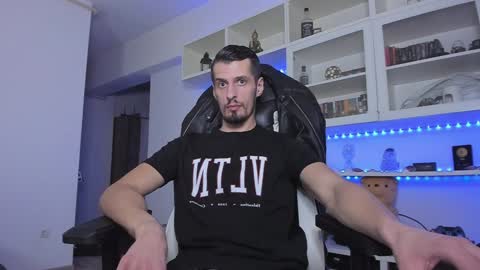 Todd online show from December 3, 8:06 pm