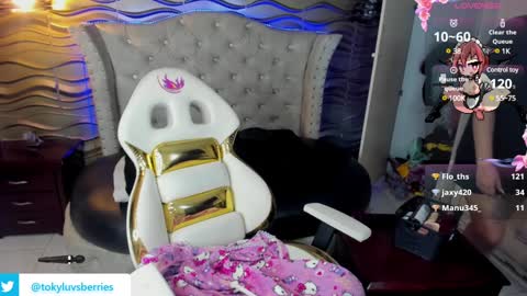 toky         online show from December 11, 1:15 am