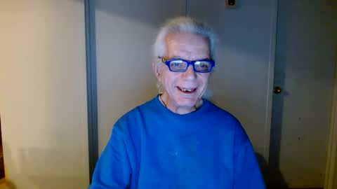 tom112292014 online show from February 8, 10:18 am