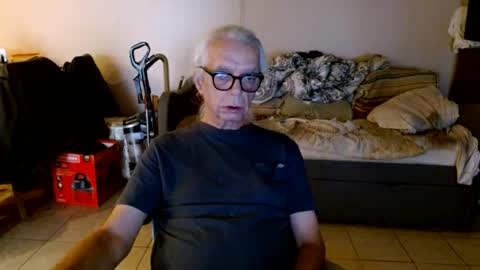 tom112292014 online show from October 6, 5:32 pm