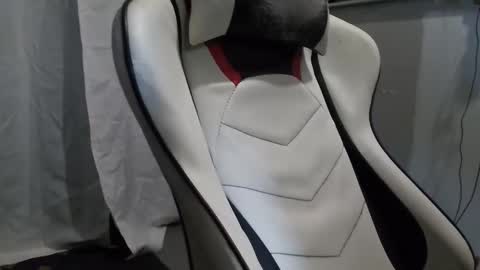 Snapshot of tom6801 chatting on December 31, 9:10 am Tom online show from December 31, 9:10 am