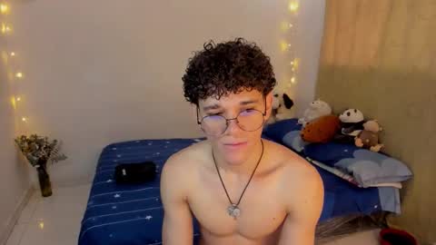 Tom Blue online show from November 6, 2:07 pm