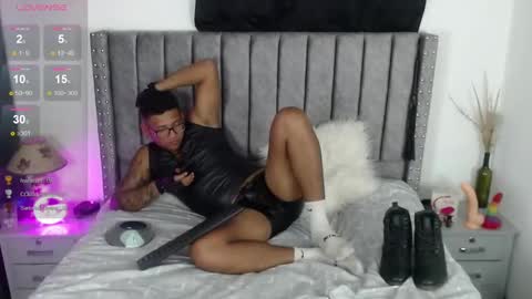 Tom online show from December 19, 11:14 pm