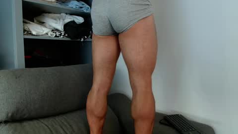 Snapshot of tomasmv chatting on February 14, 11:10 am ONLYFANS50 OFF TODAY online show from February 14, 11:10 am